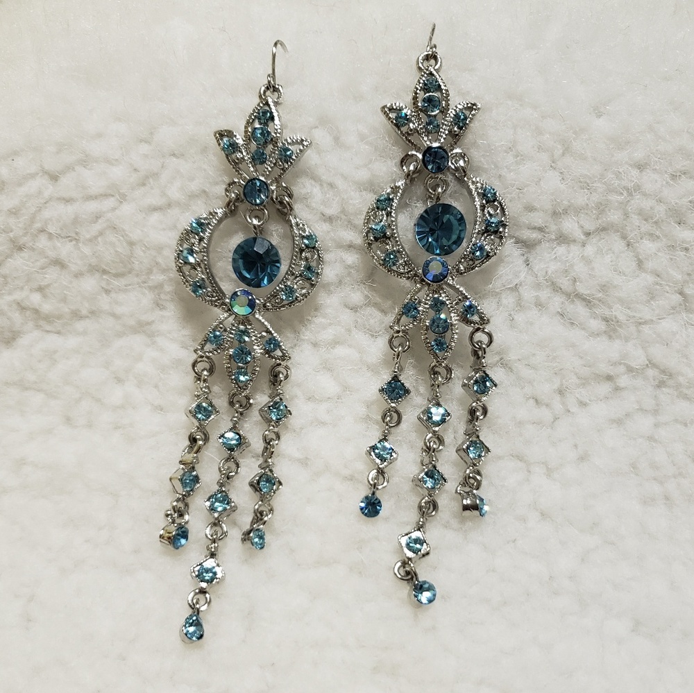Dangle Earings